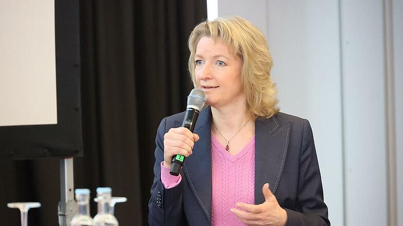 Forum "Netze, Pumpen und Moneten – so gelingt die Wärmewende in den Städten": Birgit Maria Rosczyk, Bereichsleiterin Förderberatung und Kundenbetreuung der NRW.BANK