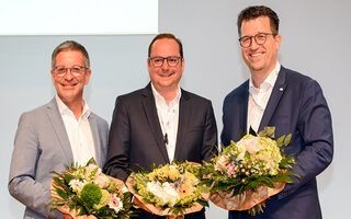 Neu gewählte Spitze des Städtetags NRW (v.l.) Marc Herter, Stellvertretender Vorsitzender; Thomas Kufen, Amtierender Vorsitzender; Christian Küsters, Stellvertretender Vorsitzender