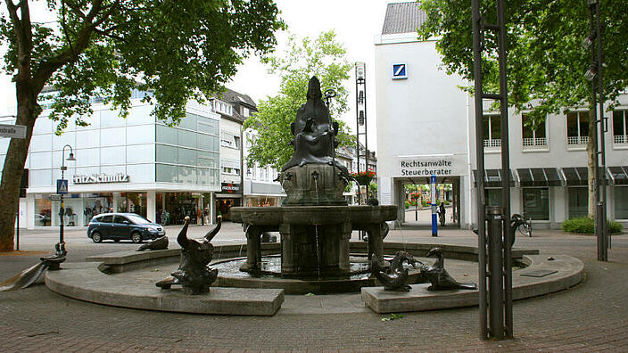 Viersen - Hauptstraße - Remigiusbrunnen