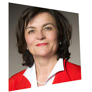 Porträtbild von Verena Göppert, stellvertretende Geschäftsführerin des Städtetages NRW