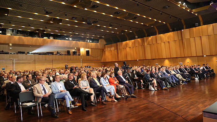 Plenum Mitgliederversammlung: Blick in den Saal