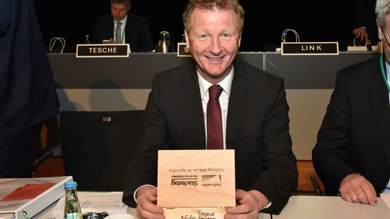 Ralf Jäger, Innenminister des Landes Nordrhein-Westfalen, nach Ankuft bei der Mitgliederversammlung des Städtetages NRW