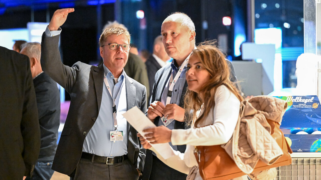Teilnehmende Abendempfang zur Mitgliederversammlung, Gasometer Oberhausen