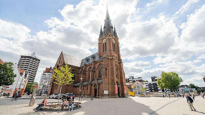 Herne - Europaplatz und Kreuzkirche