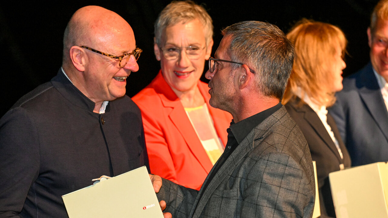 Danksagung auf der Bühne durch Marc Herter, Vorsitzender des Städtetages